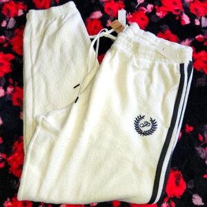 PINK VS Jogger size Large NWT